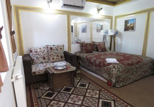 اتاق دو تخته دبل هتل سنتی فیروزه یزد